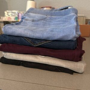 Lot of 5 Old Navy Skinny Jeans NWOT and EUC